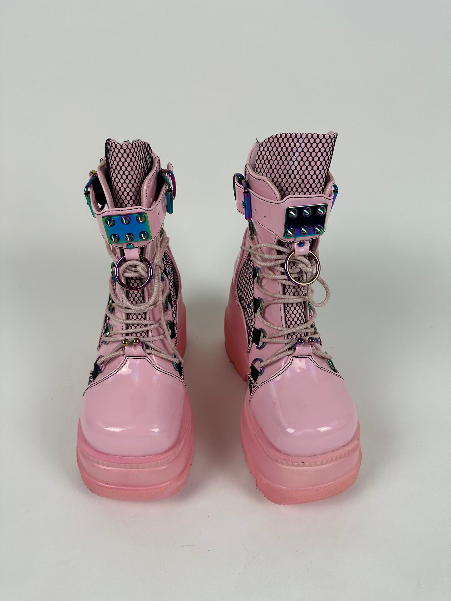 DEMONIA SHAKER BABY PINK HOLOGRAM